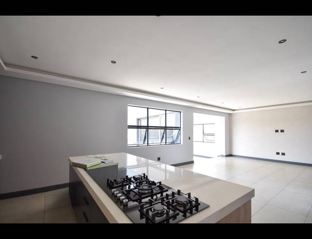 3 BEDROOM HOUSE FOR SALE IN MIDSTREAM ESTATE